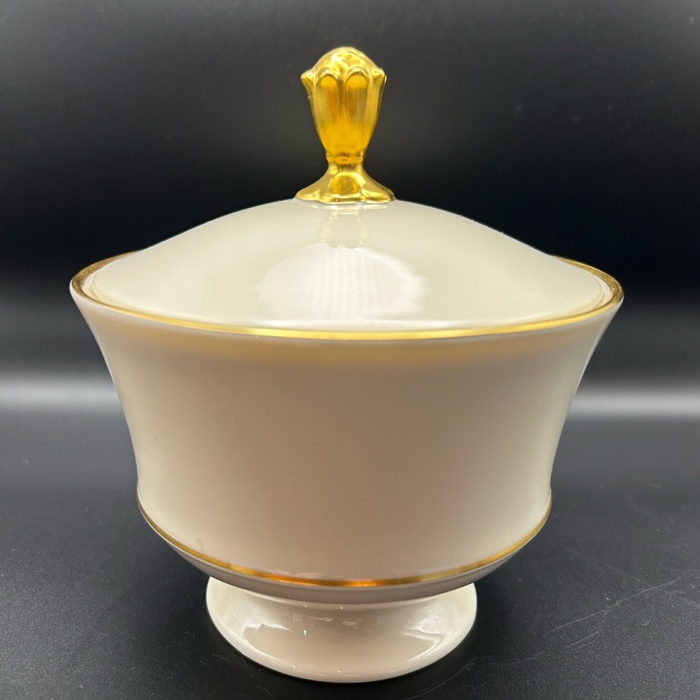 Lenox Cream and Gold Covered Footed Bowl 13cm diameter